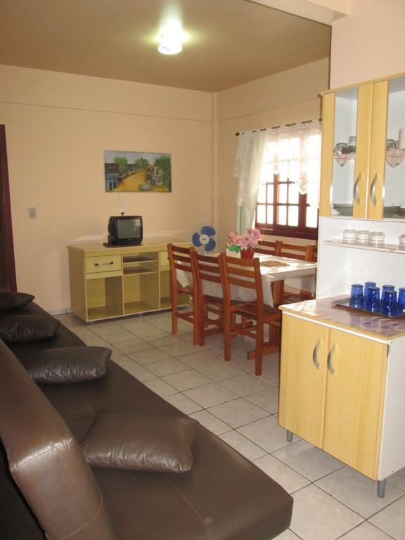 ホテルResidencial Dona Vilma フロリアノポリス エクステリア 写真